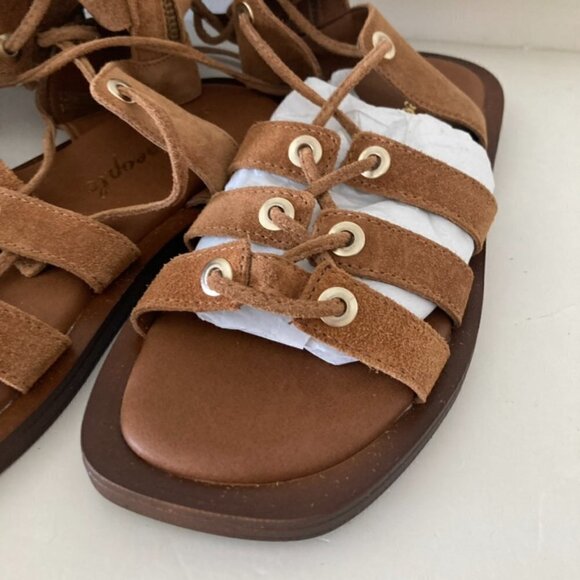 NWOT Free People Sun Chaser Taupe Suede Tall Gladiator Sandals Sz 37.5 - Picture 3 of 6